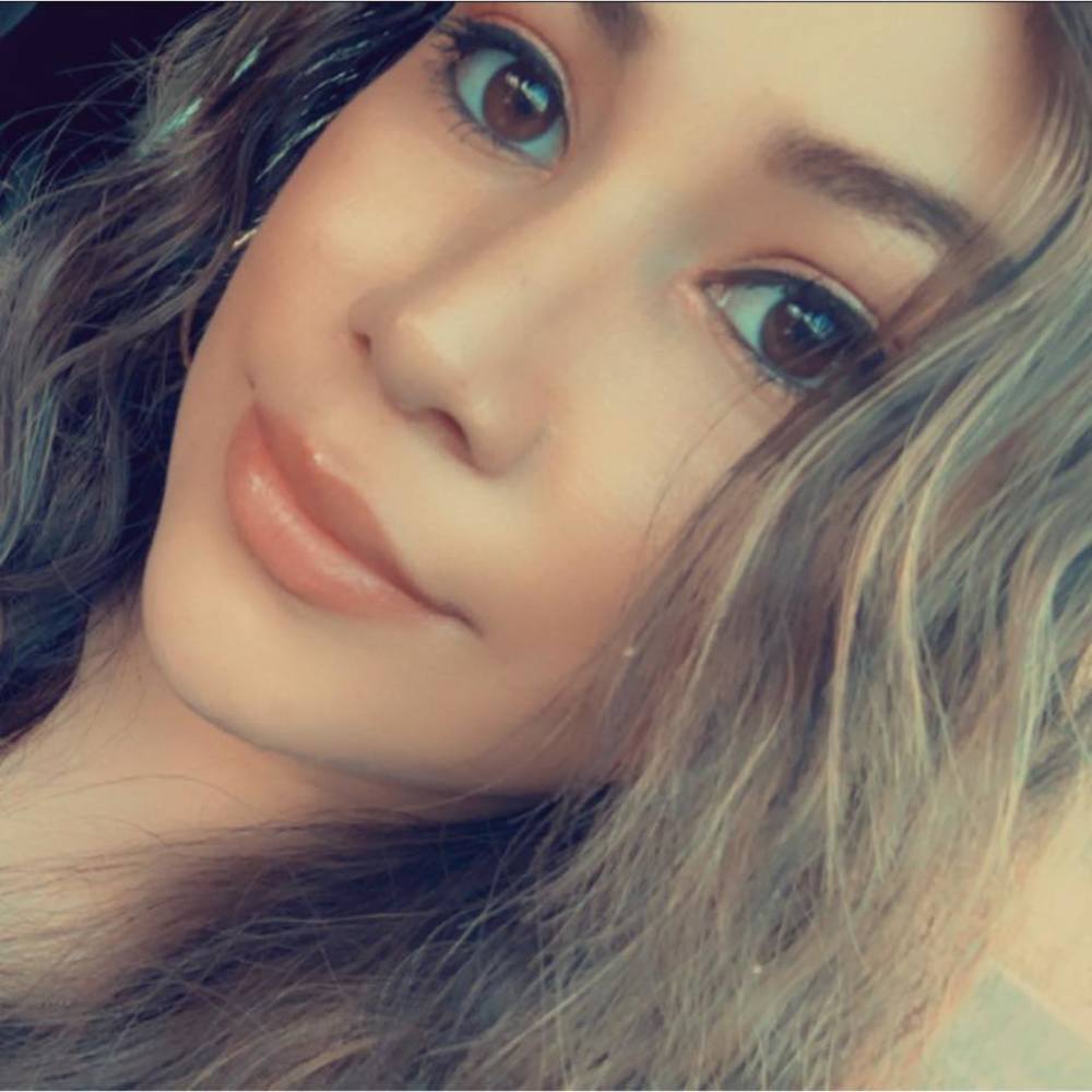 Meet your Posher, Alesha